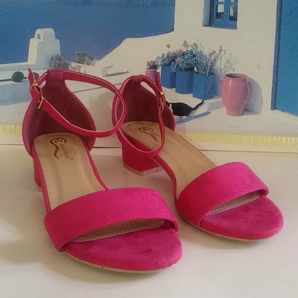 Elegant collection pink sandals